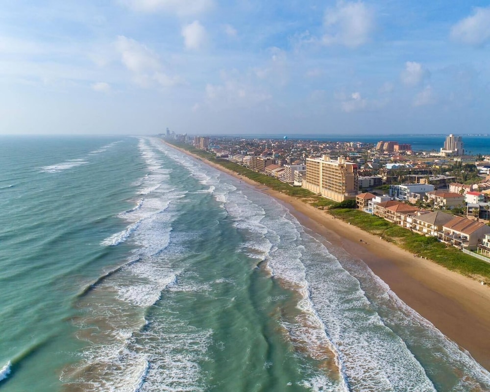 Holiday Inn Resort South Padre Island Beach Front by IHG - photo 162