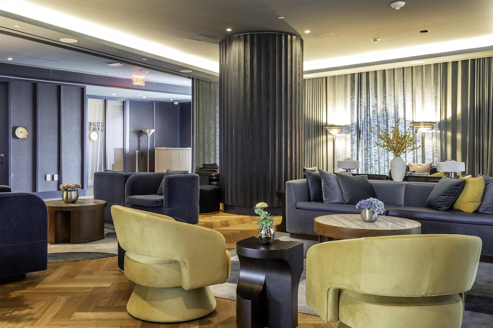 The Morrow Washington Dc Curio Collection By Hilton - photo 84