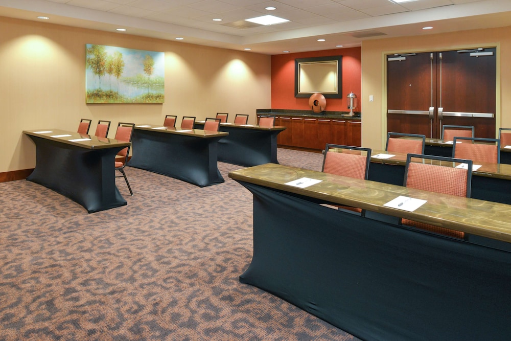 Hampton Inn Frederick - photo 50