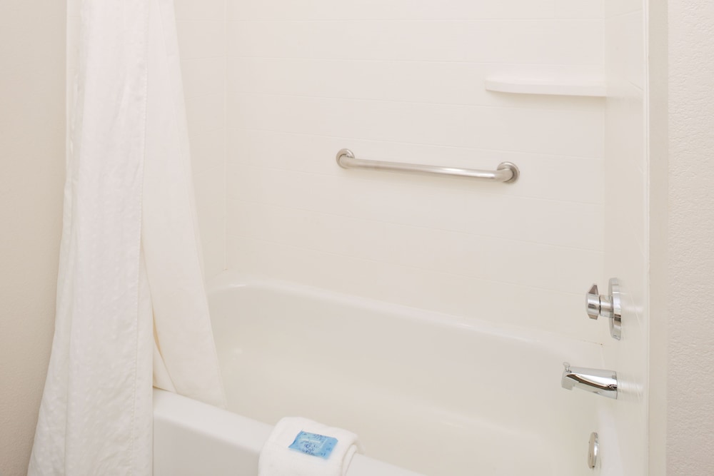 Holiday Inn Express & Suites Chattanooga by IHG - photo 25