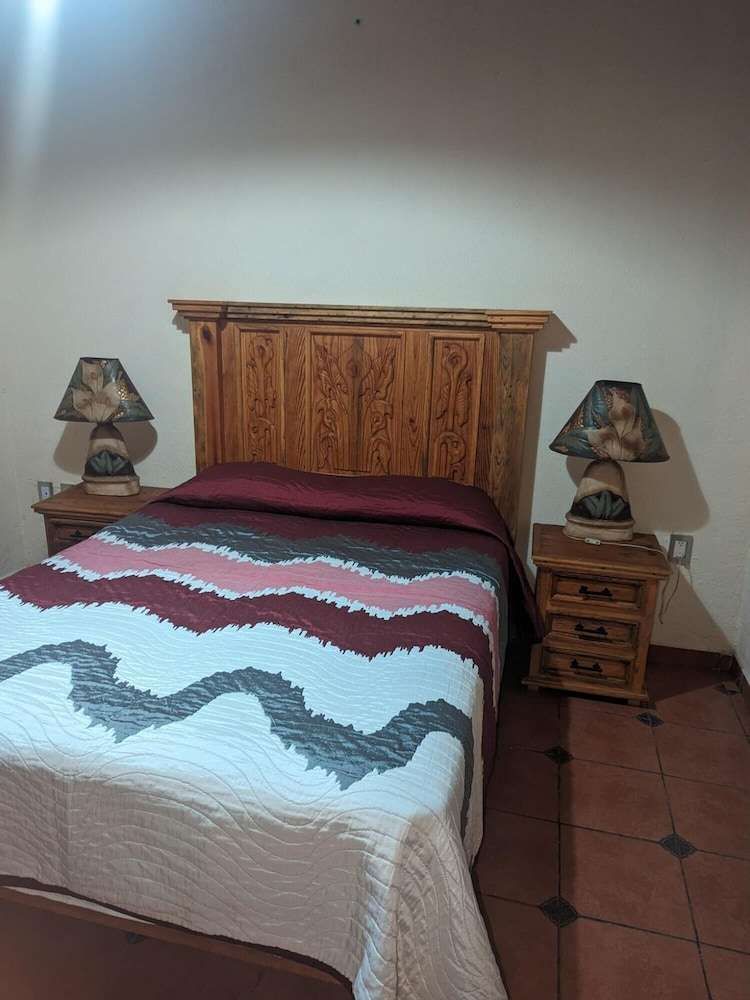 OYO Los Alcatraces in Patzcuaro, Mexico