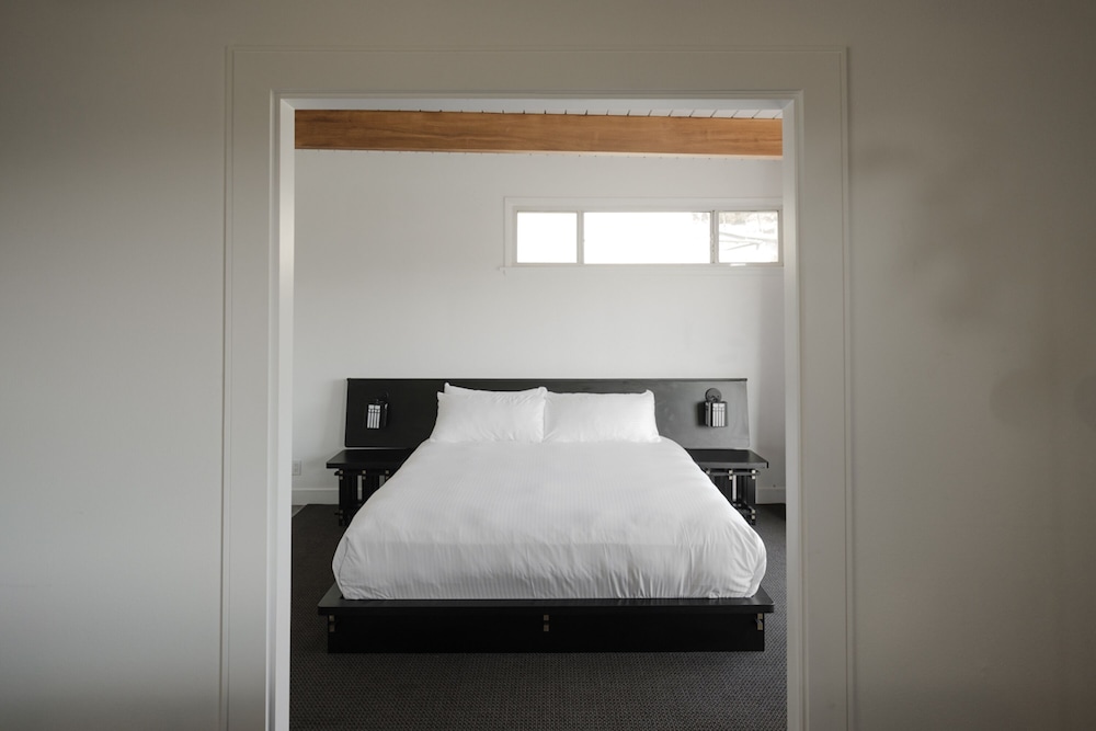 Hollywood Hills Hotel - photo 8