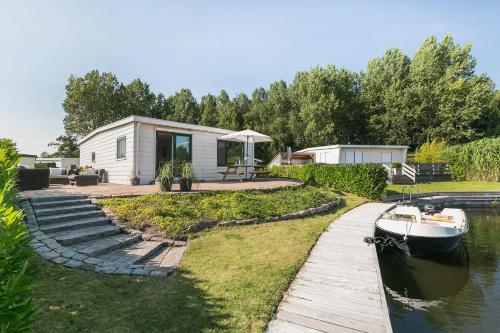 Vakantie in Terherne — hotel in Grou