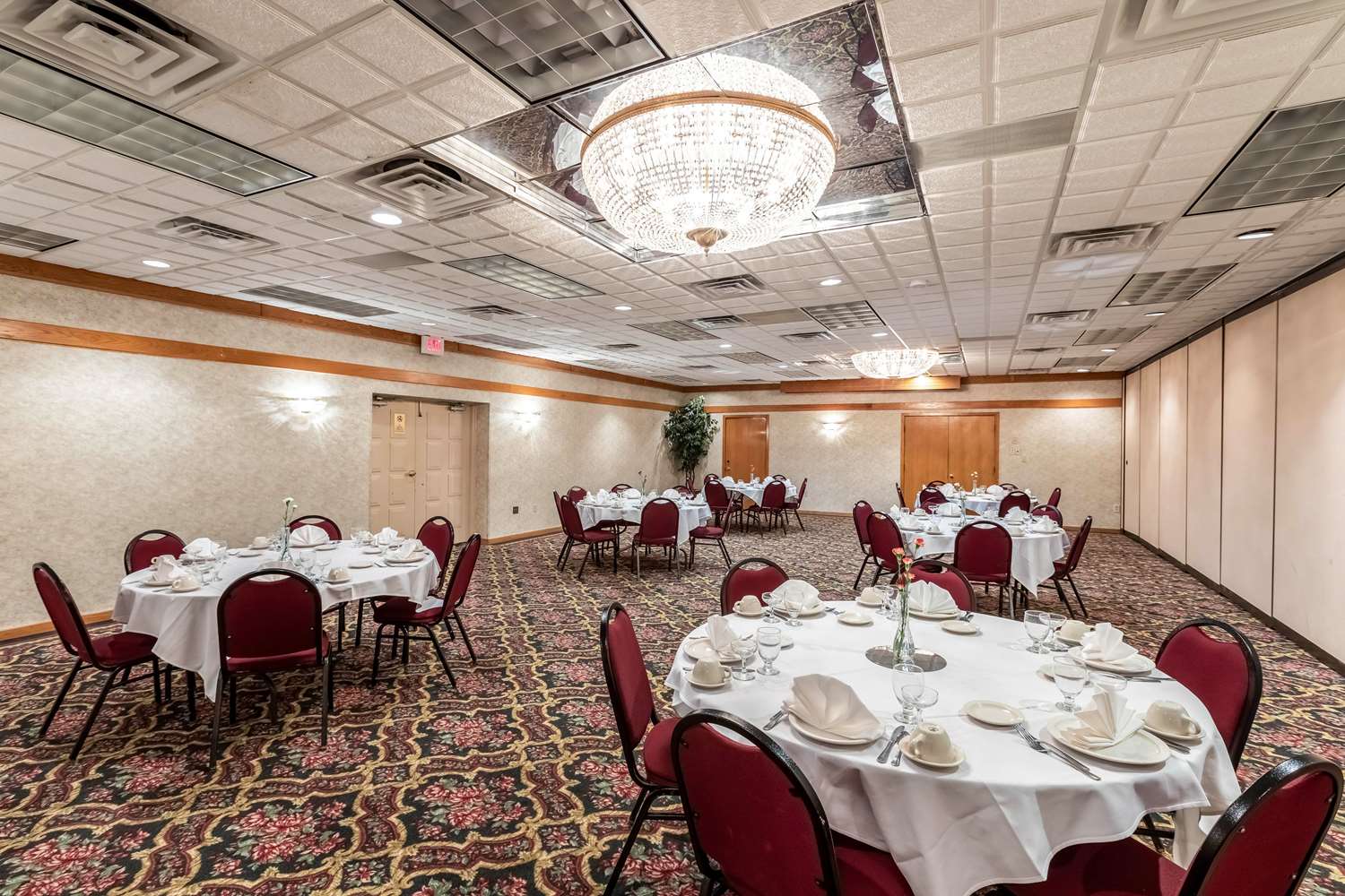 Wausau Inn - photo 13