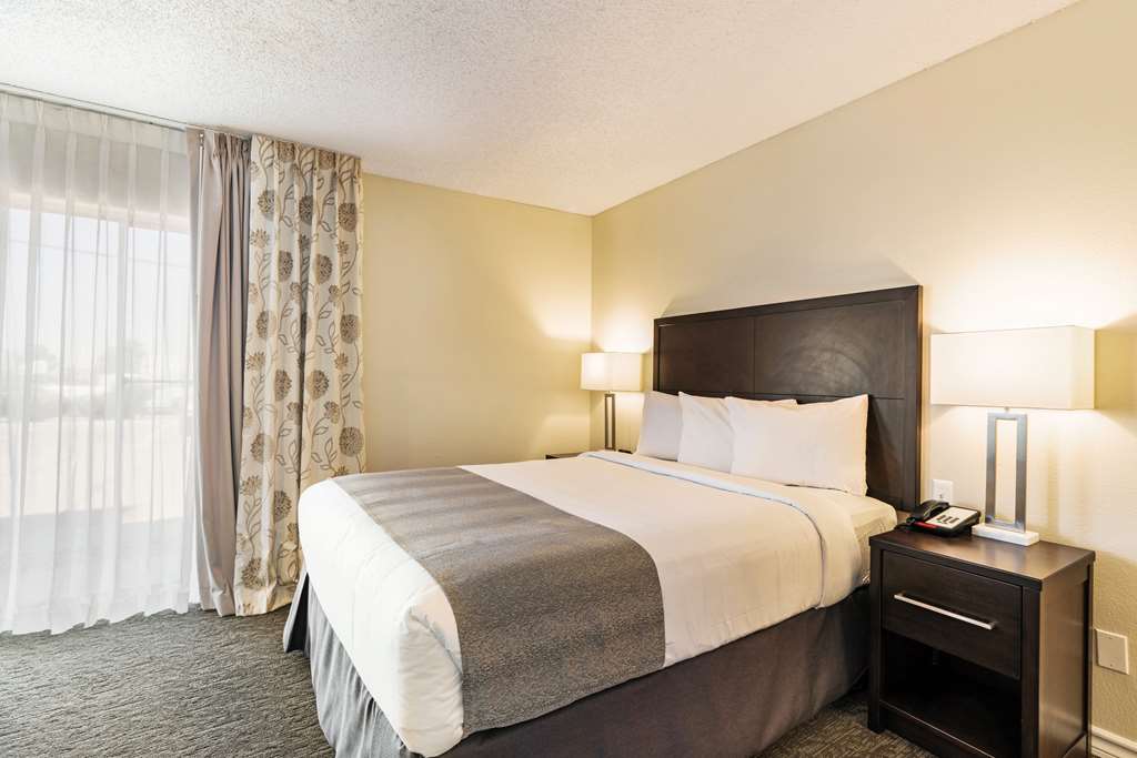 Chase Suite Hotel El Paso - photo 16