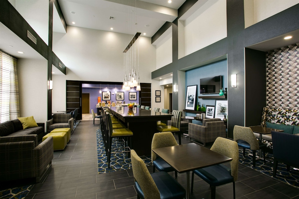 Hampton Inn & Suites Dallas Ft. Worth Airport South - photo 46