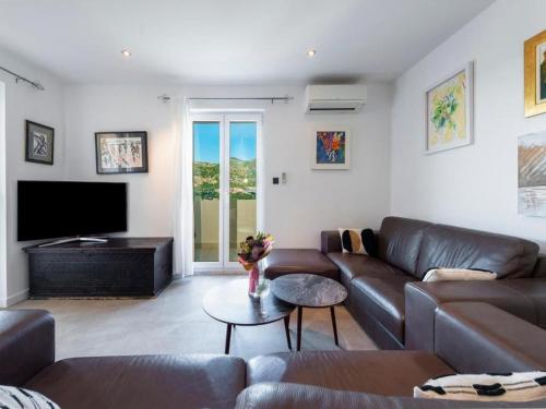 Apartments Meri & Karla Two Bedroom Apartment with Balcony and Bridge View
