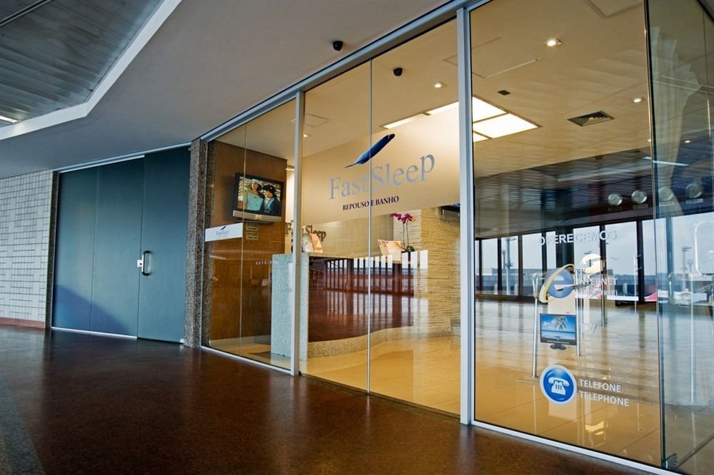 Detroit Airport Plaza Hotel and Suites - photo 4