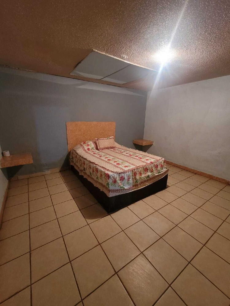 Motel Vic Mar in Juarez, Mexico