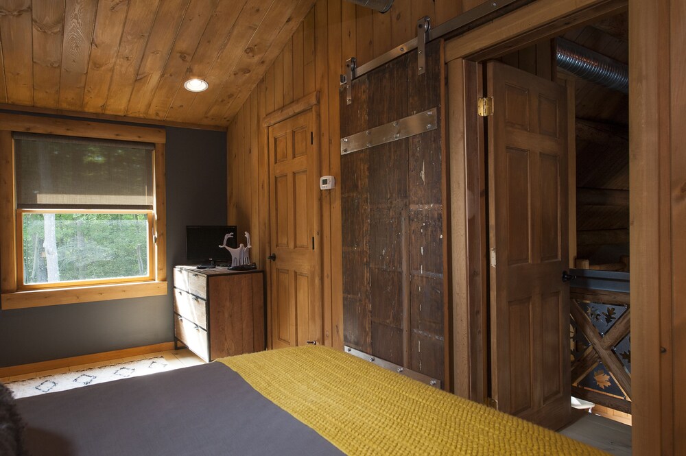 Chatfield Hollow Inn - photo 9
