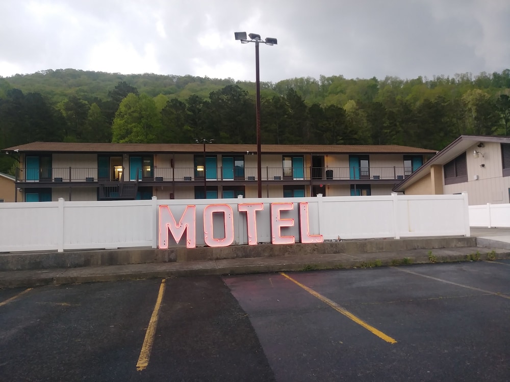 Blue Ridge Rustic Inn - photo 28