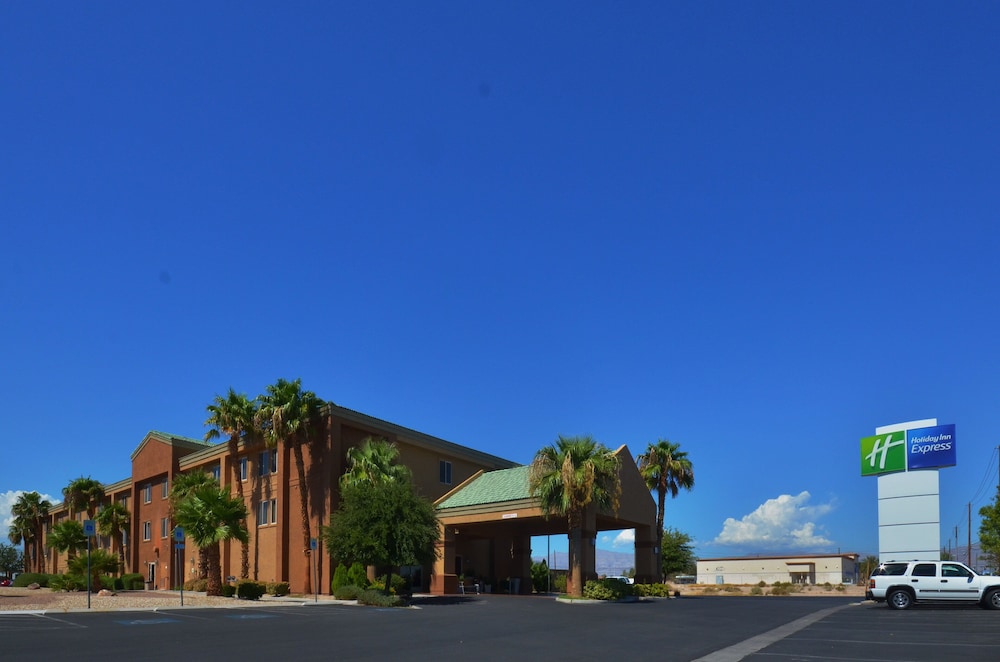 Holiday Inn Express Las Vegas Nellis by IHG - photo 28