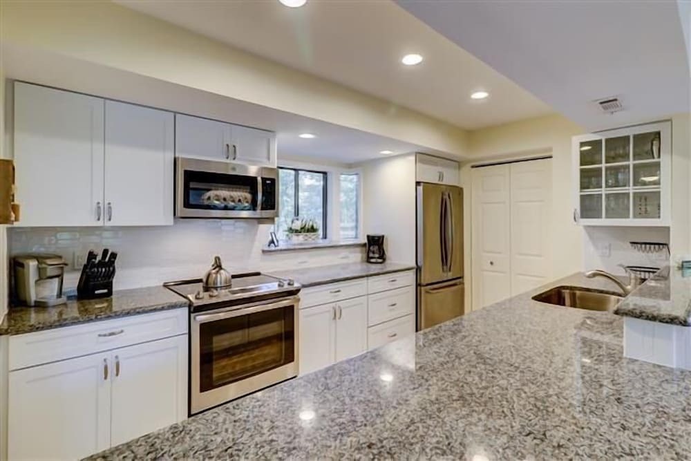 2447 Inland Harbour at the Sea Pines Resort - photo 14