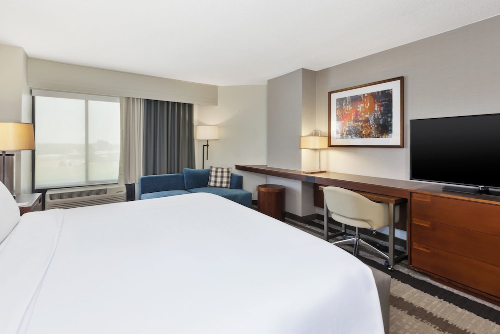 Crowne Plaza Dulles Airport by IHG - photo 29