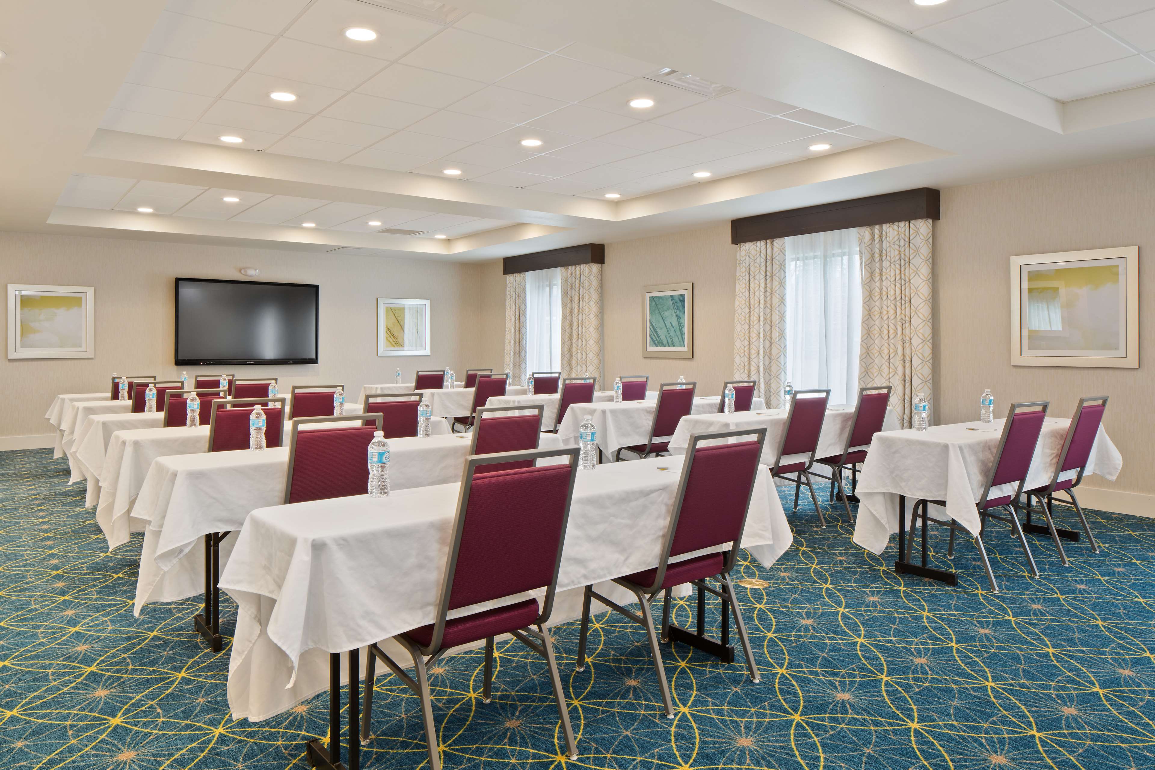 Hampton Inn & Suites Seattle Woodinville WA - photo 16