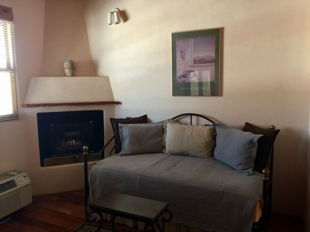 Guadalupe Inn - photo 36