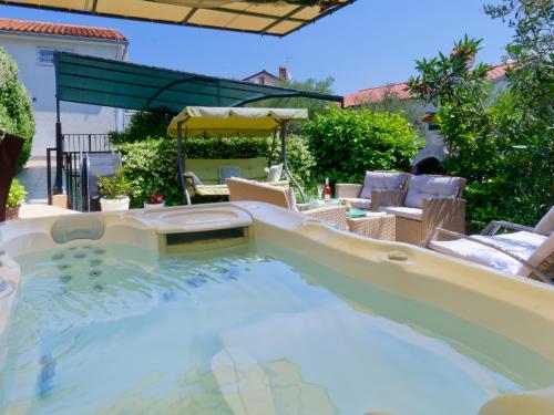 Holiday Home Nevena by Rent Istria — 4-Star Luxury Hotel in Buje, Croatia