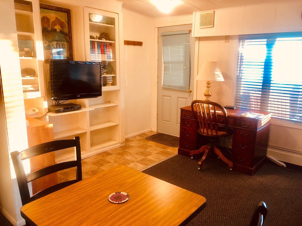 Driftwood Inn and Seaside Lodges - photo 100