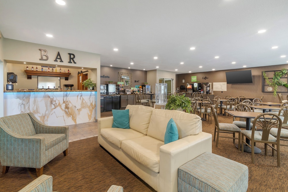 EverSpring Suites - photo 8