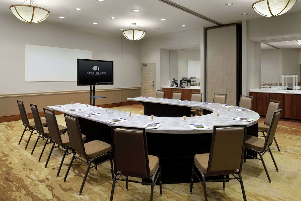 DoubleTree Suites by Hilton Phoenix - photo 65