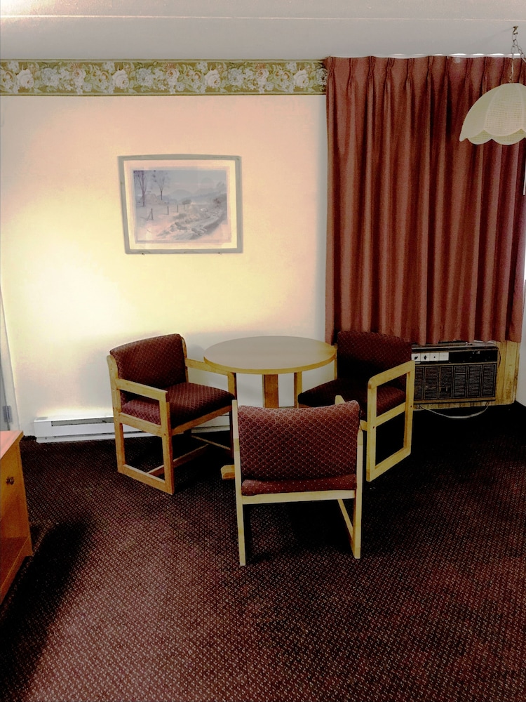 Adirondack Efficiencies - photo 9