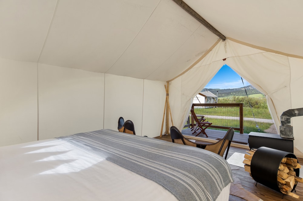 Under Canvas West Yellowstone - photo 29