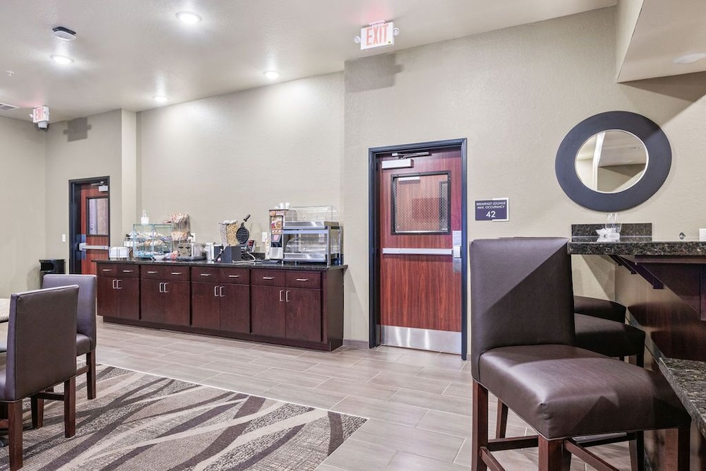 Cobblestone Hotel & Suites Mosinee - photo 91