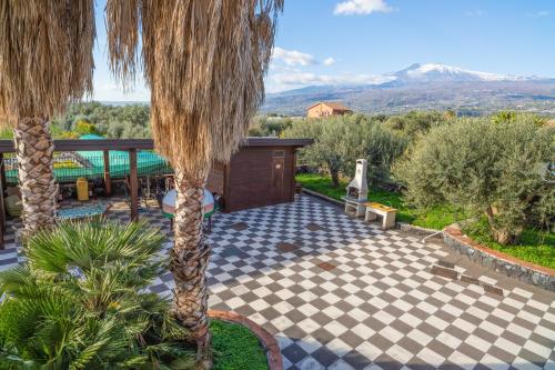 Casa Orchidea vista mare — 4-Star Luxury Hotel in Calatabiano, Italy