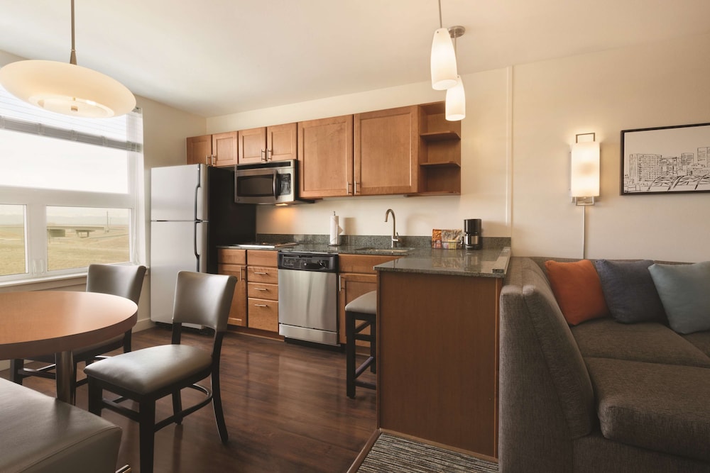 Hyatt House Denver Airport - photo 16