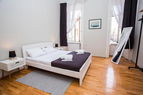 Charming 2BR Apartment In Old Tbilisi By Wehost