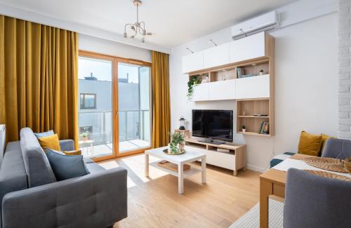 Białego Dębu Cosy Apartment by BookingHost — 4-Star Luxury Hotel in Warsaw, Poland