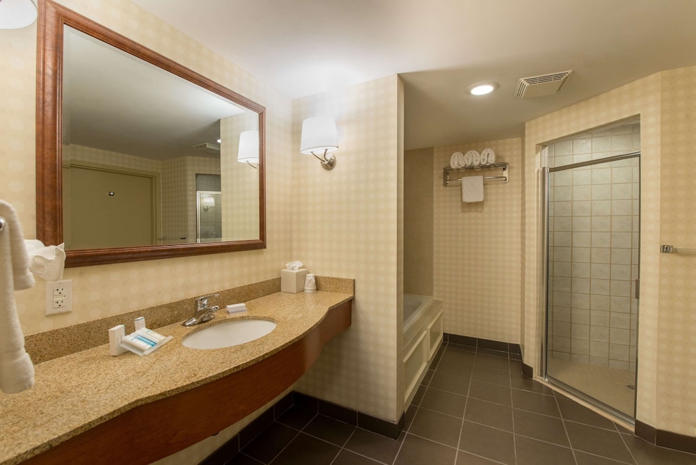 Hilton Garden Inn Manchester Downtown - photo 27