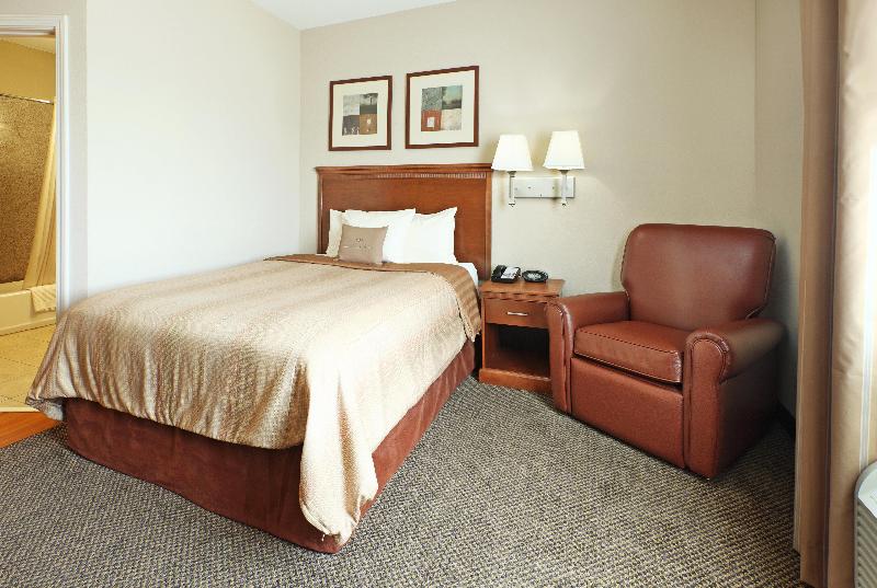 Suburban Studios Fort Smith - photo 42