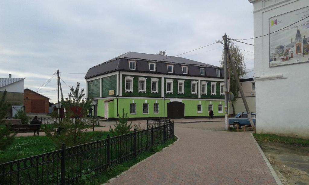 Postoyalyi dvor — hotel in Zaraysk