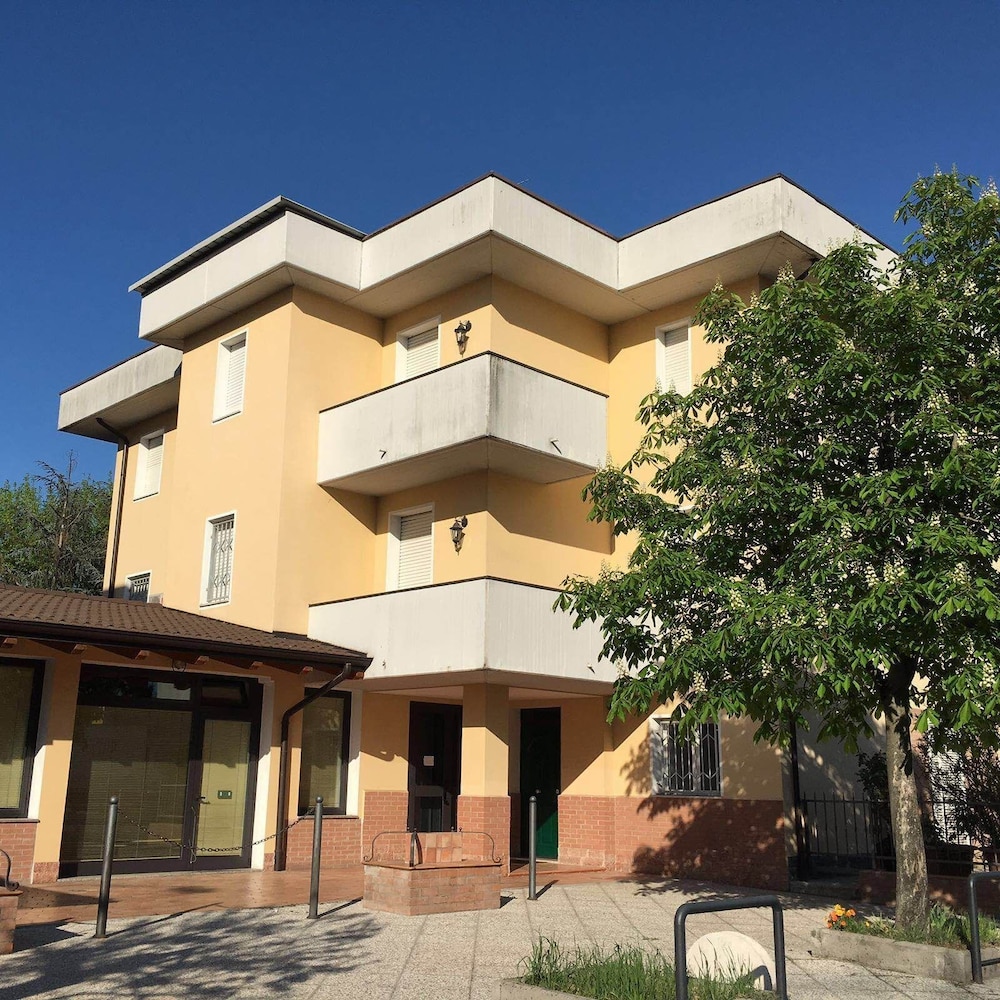 Hotel Commercio — hotel in Campogalliano