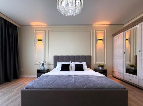 Raiymbek 13 53 & drinking water as a gift — 4-Star Luxury Hotel in Almaty, Kazakhstan