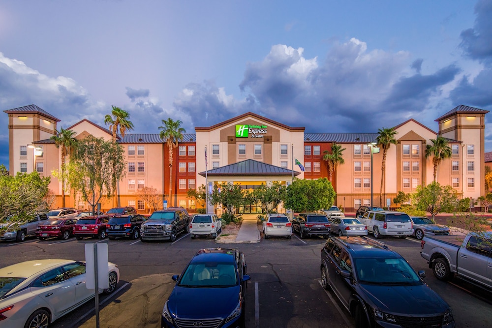 Holiday Inn Express Hotel & Suites Phoenix Airport by IHG - photo 42