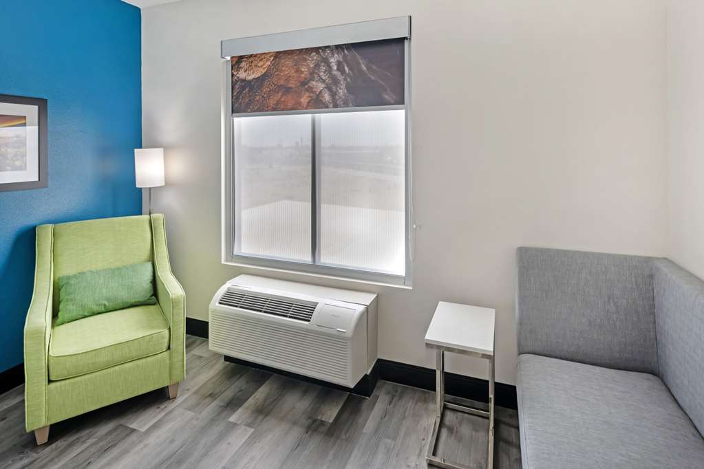 Best Western Plus Executive Residency Carlsbad Hotel - photo 24