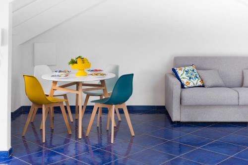 Bells Apartment De Vivo Realty Sant'Agnello — 4-Star Luxury Hotel in Sant'agnello, Italy