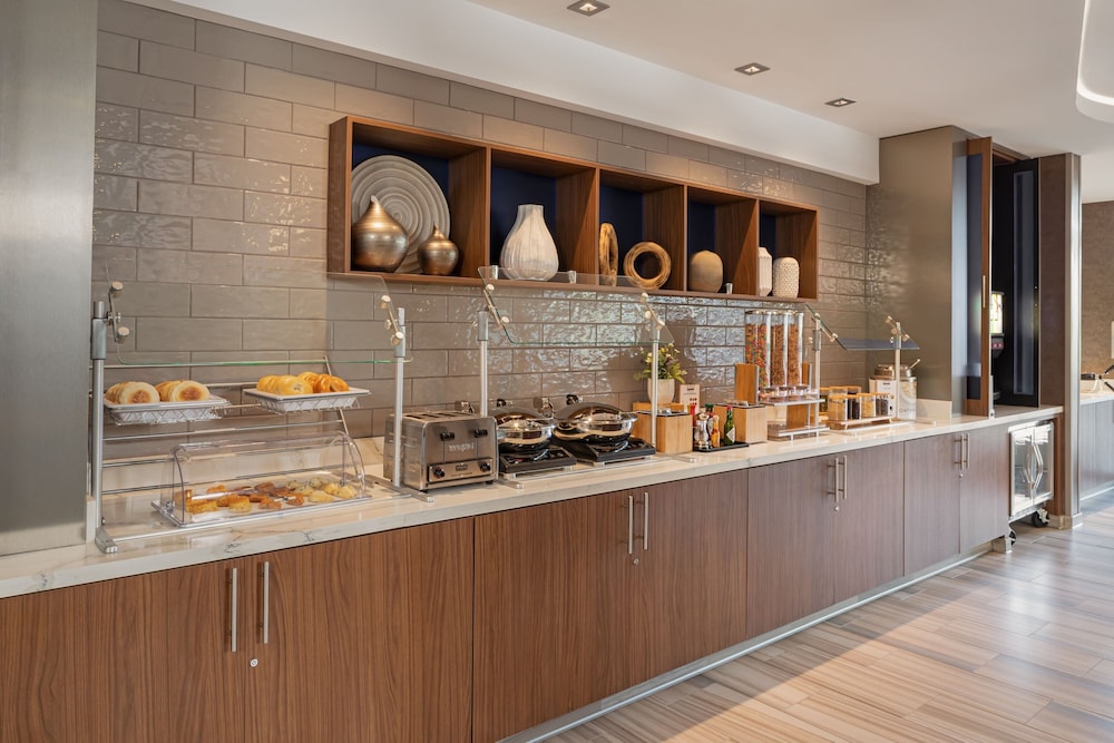 SpringHill Suites by Marriott West Sacramento - photo 41