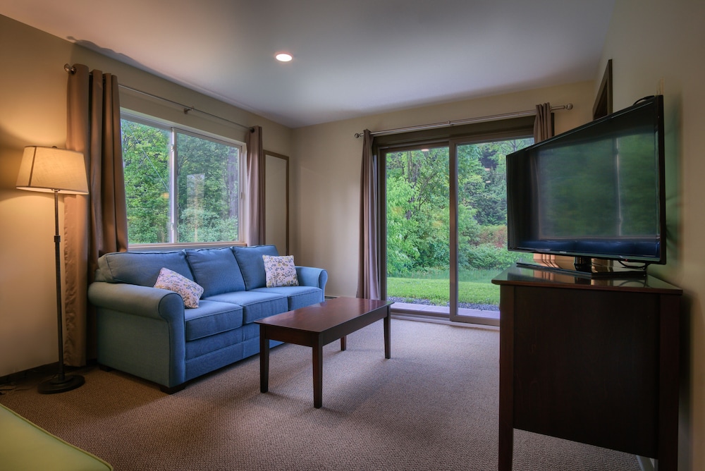 Sun & Ski Inn And Suites - photo 20