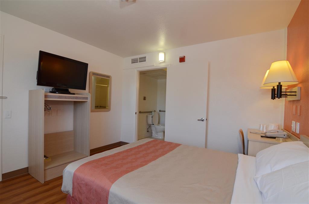 Motel 6 Indio CA Palm Springs - photo 19
