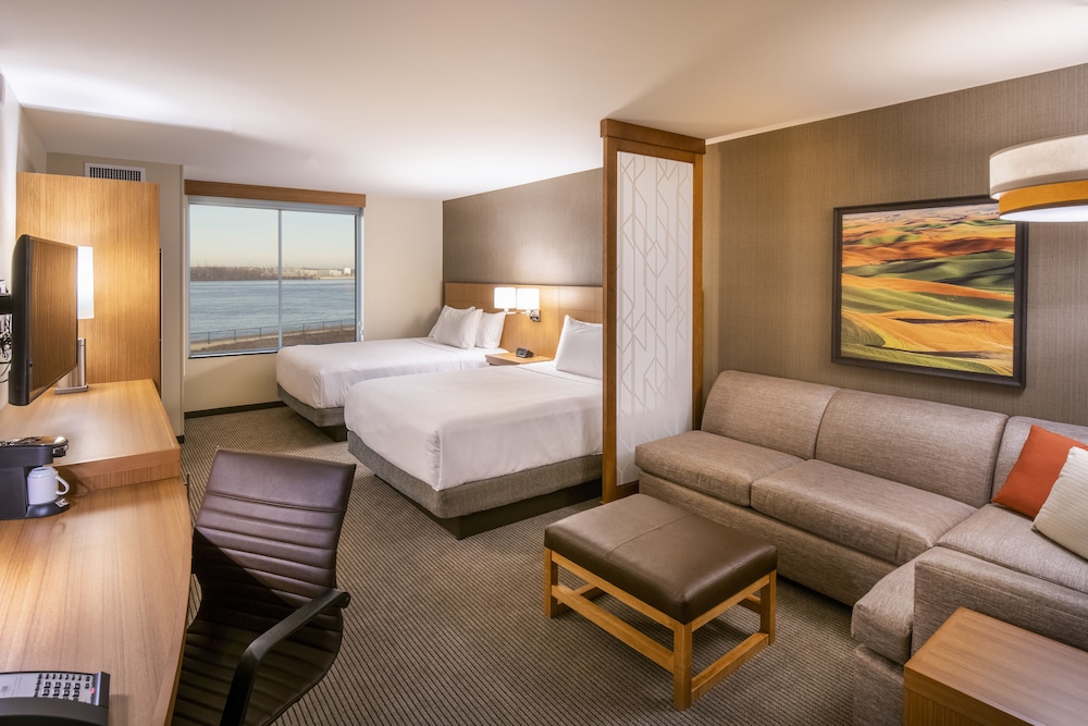 Hyatt Place East Moline Quad Cities - photo 4