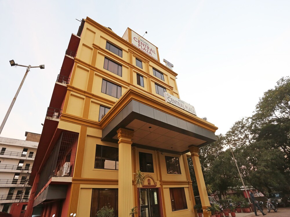 OYO 22040 Hotel Central Plaza in Durg, India
