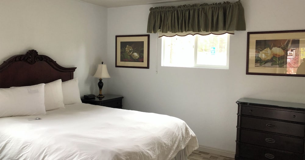 Bay Meadows Resort - photo 17