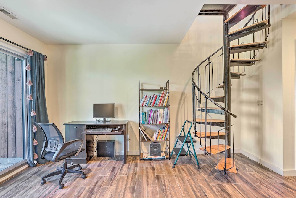 Sun Lit Vernon Condo Less Than 2 Mi to Ski Resort - photo 13
