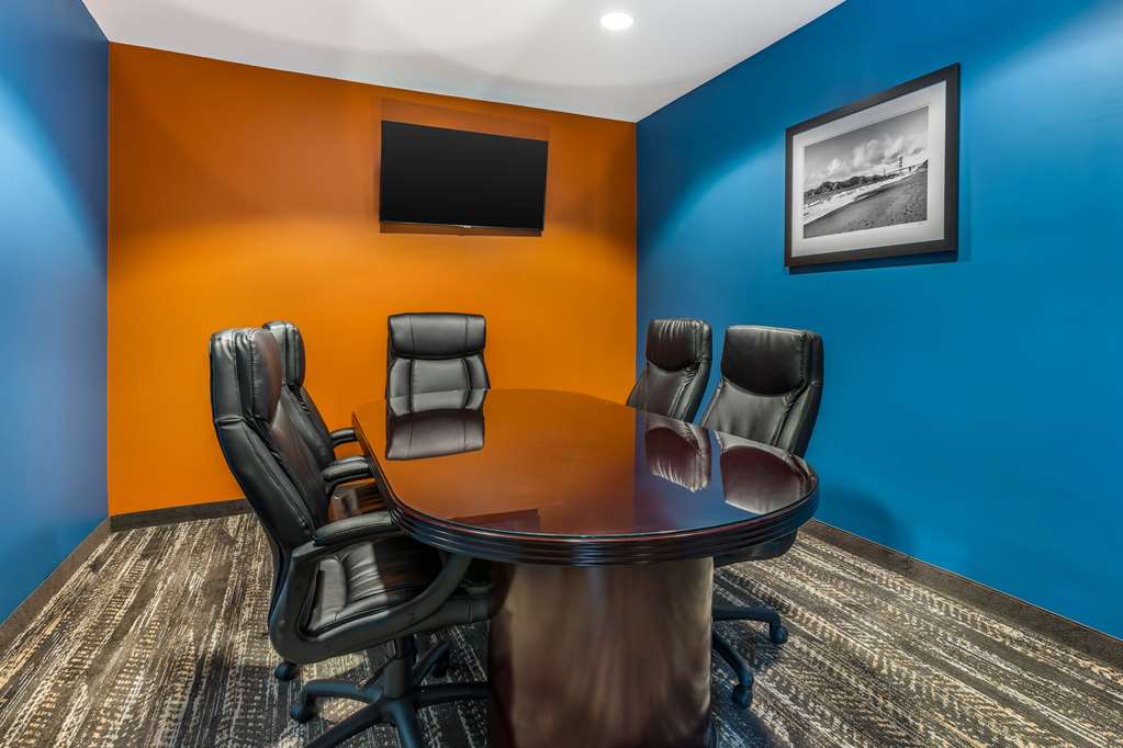 Best Western Plus Wine Country Inn & Suites - photo 13