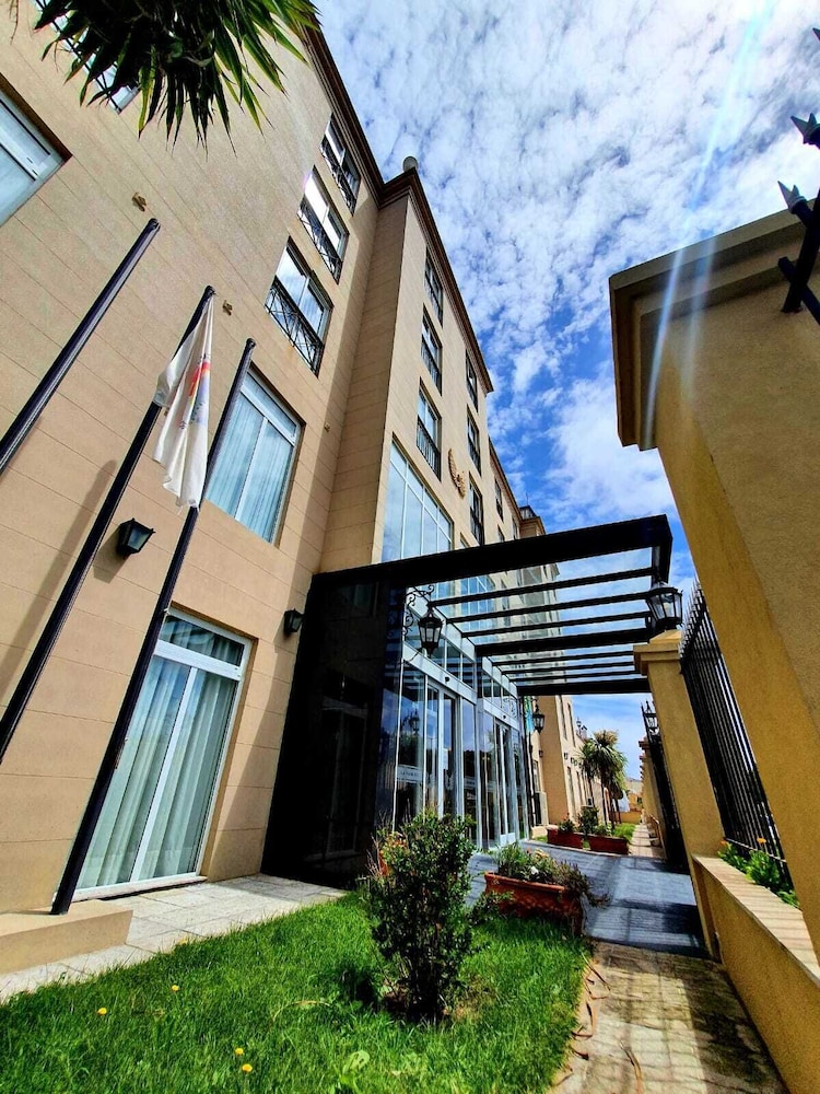 Hotel El Aguila del Tuyu in San Clemente Del Tuyu, Argentina