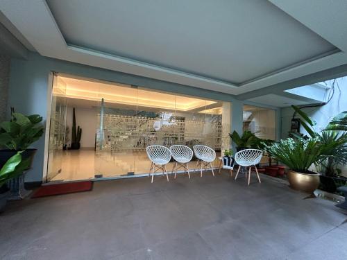 Annie Kuca — Jakarta — photo 4