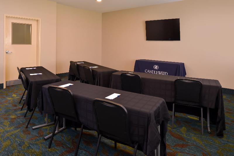 Candlewood Suites Bloomington Normal - photo 50